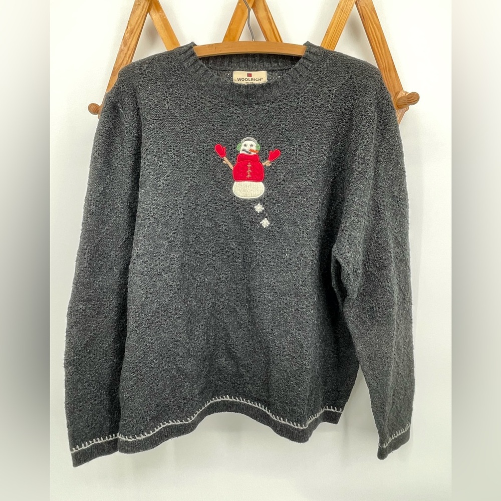 ⭐️Woolrich Charcoal Sweater with Festive Snowman